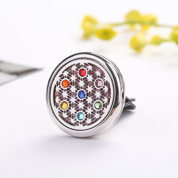 ناشر زيت عطري للعلاج بالروائح للسيارة مدلاة من الفولاذ المقاوم للصدأ مع وسادات لباد بمشبك تهوية 30 مللي متر منفذ هواء للسيارة ومشبك معطر هواء 