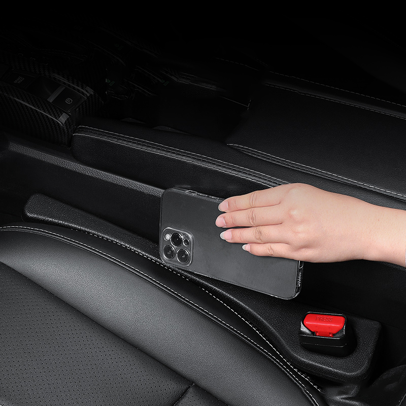 شريط توصيل حشو فجوات مقعد السيارة عالمي للسيارة وسيارات الدفع الرباعي والشاحنات، مصنوع من جلد البولي يوريثان، مانع لشقوق المقعد الجانبي للسيارات، يملأ الفجوة بين المقعد ووحدة التحكم لمنع الأشياء من السقوط