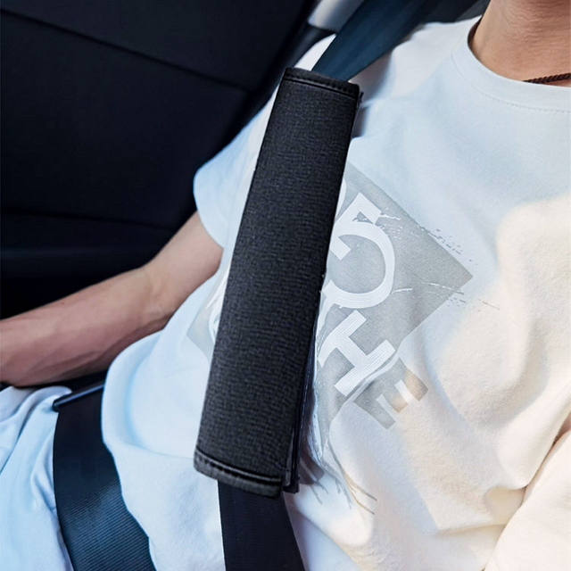 واقي حزام الكتف لحزام أمان السيارة من الحرير ICE واقي حزام أمان للسيارة