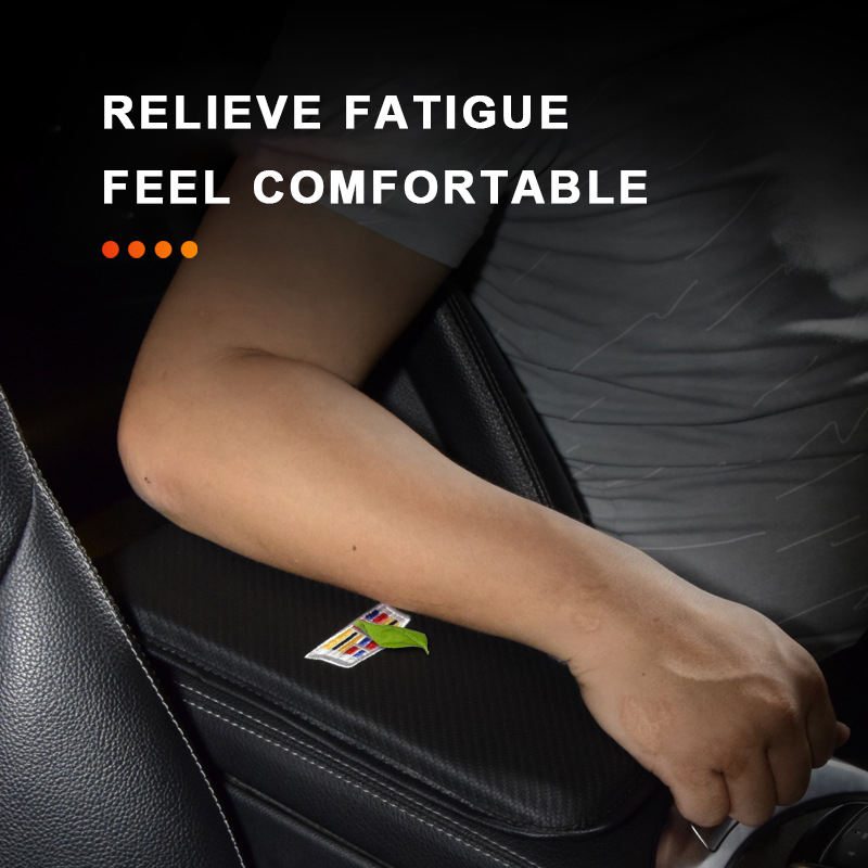 وسادة وحدة التحكم المركزية للسيارة ، غطاء صندوق مقعد مسند ذراع السيارة العالمي المقاوم للماء ، ملحقات السيارة الداخلية ، واقي غطاء مسند الذراع من ألياف الكربون لمعظم المركبات ، سيارات الدفع الرباعي ، الشاحنة ، السيارة (أسود)