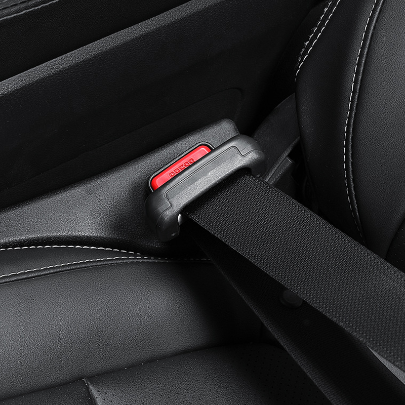 شريط توصيل حشو فجوات مقعد السيارة عالمي للسيارة وسيارات الدفع الرباعي والشاحنات، مصنوع من جلد البولي يوريثان، مانع لشقوق المقعد الجانبي للسيارات، يملأ الفجوة بين المقعد ووحدة التحكم لمنع الأشياء من السقوط