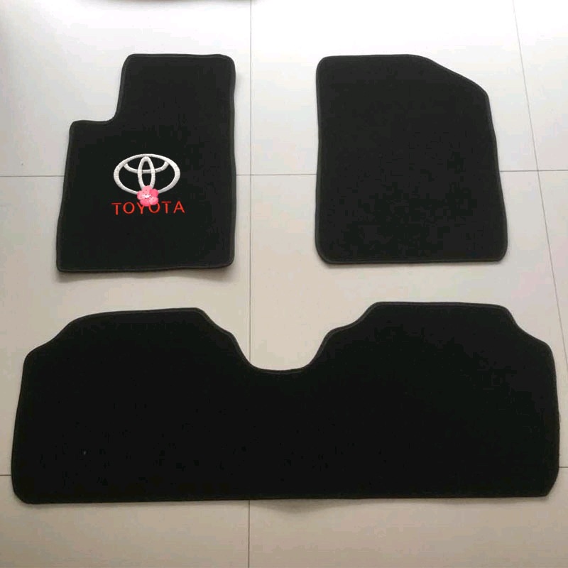 دواسات أرضية داخلية للسيارة من جلد الغزال - 3 قطع من المخمل والكتان سجادات أرضية داخلية باللون الأسود مناسبة عالمية لحماية الطقس للسيارة